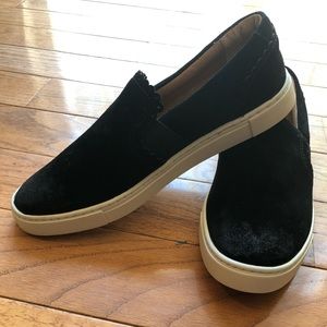 Frye Ivy Scallop Slip On